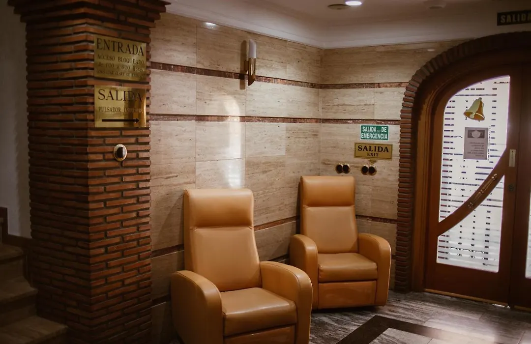 Hostal La Campana-1